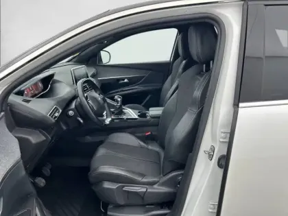 Photo 25 Peugeot 3008  BlueHDi 130ch S&S BVM6