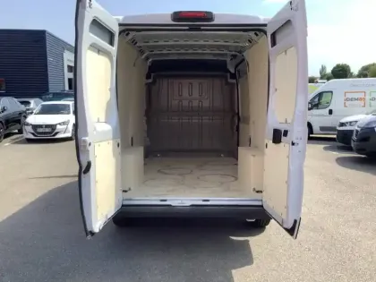 Photo 5 Peugeot Boxer  FGN DIESEL 140 CH L2H2 3.3 T MANUELLE