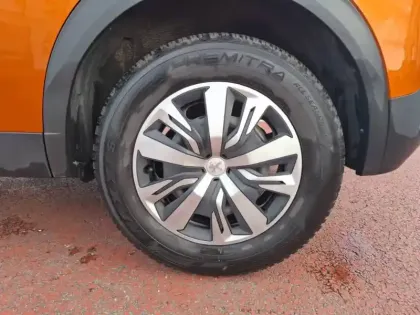 Photo 12 Peugeot 2008  PureTech 100 S&S BVM6