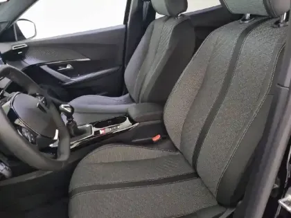 Photo 32 Peugeot 2008  PureTech 100 S&S BVM6