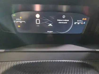 Photo 31 Peugeot 2008  PureTech 100 S&S BVM6