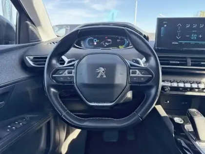 Photo 8 Peugeot 3008  Hybrid 225 e-EAT8