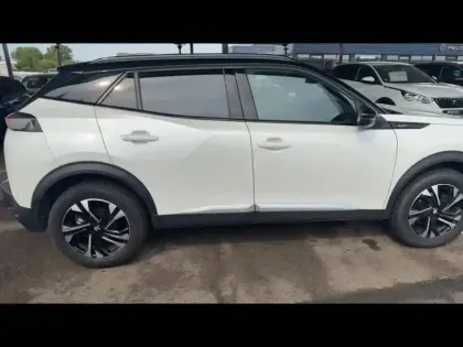 Photo 5 Peugeot 2008  PureTech 130 S&S EAT8