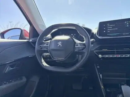 Photo 8 Peugeot 208  Electrique 50 kWh 136ch