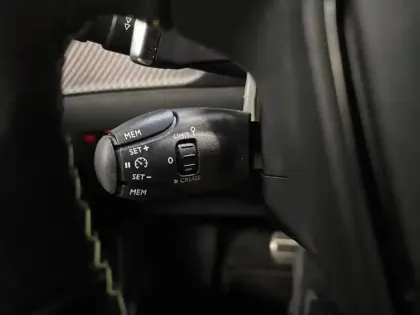 Photo 14 Peugeot 2008  PureTech 130 S&S EAT8