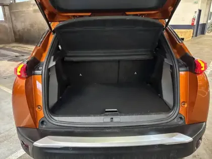 Photo 5 Peugeot 2008  PureTech 130 S&S EAT8