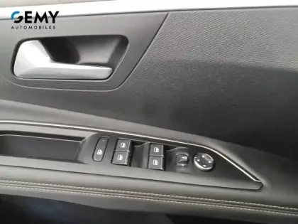 Photo 16 Peugeot 3008  Hybrid 225 e-EAT8