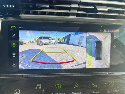 Photo 19 Peugeot 408  Hybrid 145 e-DCS6
