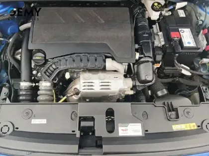 Photo 11 Peugeot 208  PureTech 100 S&S BVM6
