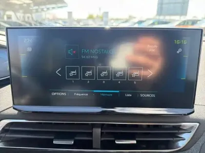 Photo 18 Peugeot 3008  Hybrid 225 e-EAT8