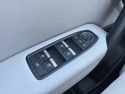 Photo 20 Renault Captur  Blue dCi 115 EDC