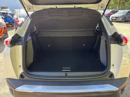 Photo 5 Peugeot 2008  PureTech 100 S&S BVM6