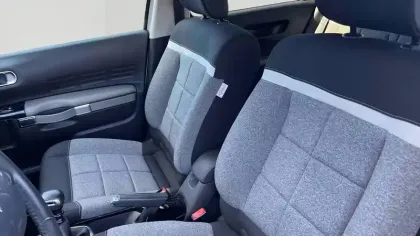 Photo 11 Citroën C4  Cactus PureTech 110 S&S BVM6