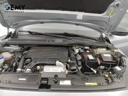 Photo 15 Peugeot 208  PureTech 100 S&S BVM6