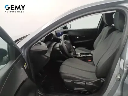 Photo 8 Peugeot 208  PureTech 100 S&S BVM6