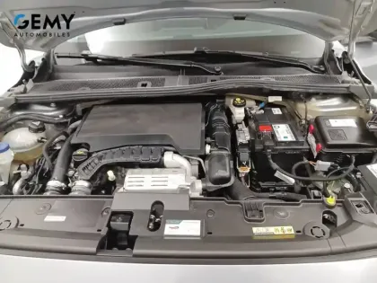 Photo 15 Peugeot 208  PureTech 100 S&S BVM6