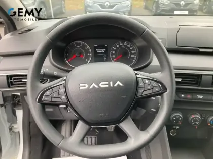 Photo 12 Dacia Sandero  SCe 65