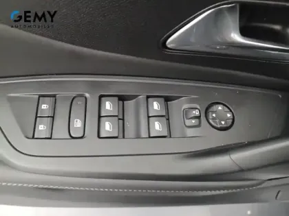 Photo 11 Peugeot 308  SW PHEV 180 e-EAT8