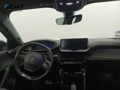 Photo 7 Peugeot 2008  PureTech 130 S&S EAT8