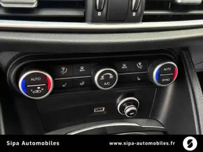 Photo 16 Alfa Romeo Stelvio  2.2 190 ch AT8