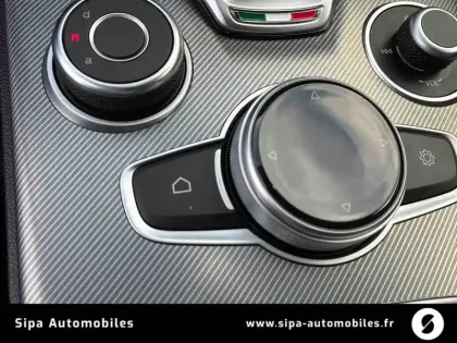 Photo 30 Alfa Romeo Stelvio  2.2 190 ch AT8