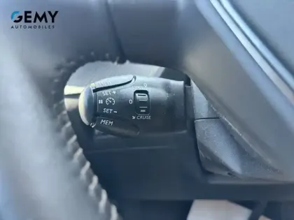 Photo 19 Peugeot 208  Electrique 50 kWh 136ch