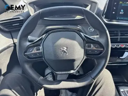 Photo 15 Peugeot 208  Electrique 50 kWh 136ch