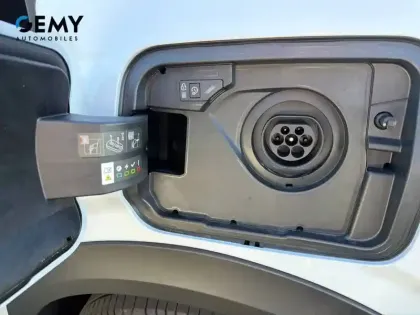 Photo 24 Peugeot 5008  Plug-in Hybrid 225 ch e-DCS7