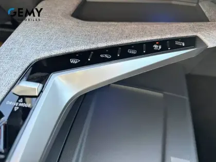 Photo 21 Peugeot 5008  Plug-in Hybrid 225 ch e-DCS7
