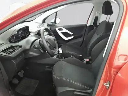 Photo 14 Peugeot 208  PureTech 68ch BVM5