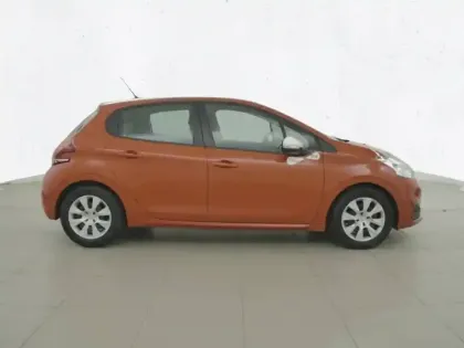 Photo 16 Peugeot 208  PureTech 68ch BVM5