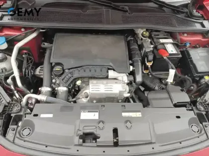Photo 11 Peugeot 308  PureTech 130ch S&S EAT8