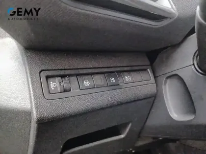 Photo 32 Peugeot 3008  Hybrid 225 e-EAT8