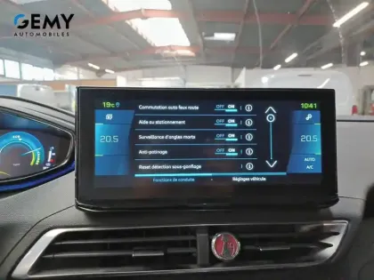 Photo 15 Peugeot 3008  Hybrid 225 e-EAT8