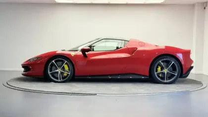 Photo 5 Ferrari 296 GTB  3.0 Turbo V6 Hybride 830 ch