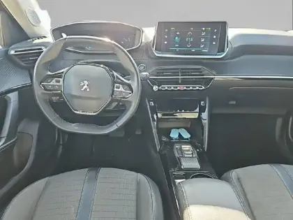 Photo 7 Peugeot 2008  Electrique 136 ch