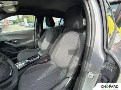 Photo 10 Peugeot 2008  Electrique 54 kWh 156 ch