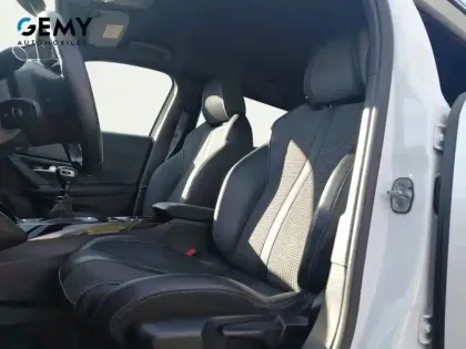 Photo 8 Peugeot 2008  BlueHDi 110 S&S BVM6