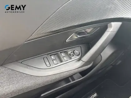 Photo 20 Peugeot 2008  100 S&S BVM6