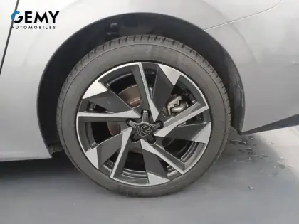 Photo 10 Peugeot 308  SW PHEV 180 e-EAT8