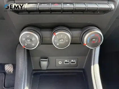 Photo 24 Renault Captur  TCe 90
