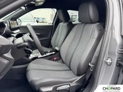 Photo 33 Peugeot 2008  Hybrid 110 e-DCS6