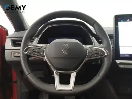 Photo 12 Renault Captur  E-Tech full hybrid 160 ch