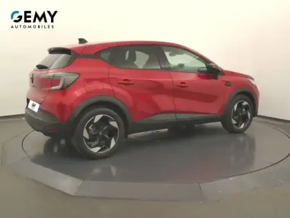 Photo 17 Renault Captur  E-Tech full hybrid 160 ch