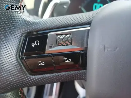 Photo 15 DS DS 7 DS7 Crossback Hybride E-Tense 225 EAT8