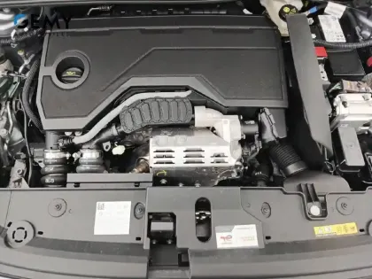 Photo 37 Peugeot 208  Hybrid 100 e-DCS6