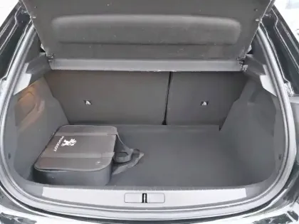 Photo 5 Peugeot 208  Electrique 50 kWh 136ch