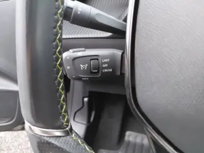 Photo 18 Peugeot 208  Electrique 50 kWh 136ch
