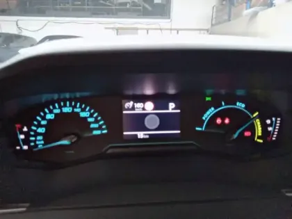 Photo 9 Peugeot 208  Hybrid 110 ch e-DCS6