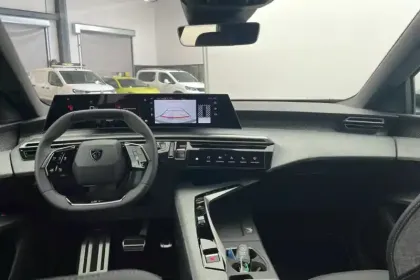 Photo 8 Peugeot 3008  Hybrid 145 e-DCS6